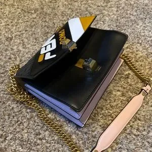 ★送料込★ FENDI X FILA Kan I スモール ショルダーバッグ Fendi x FILA Small Kan I Shoulder Bag - Black Crossbody Bags